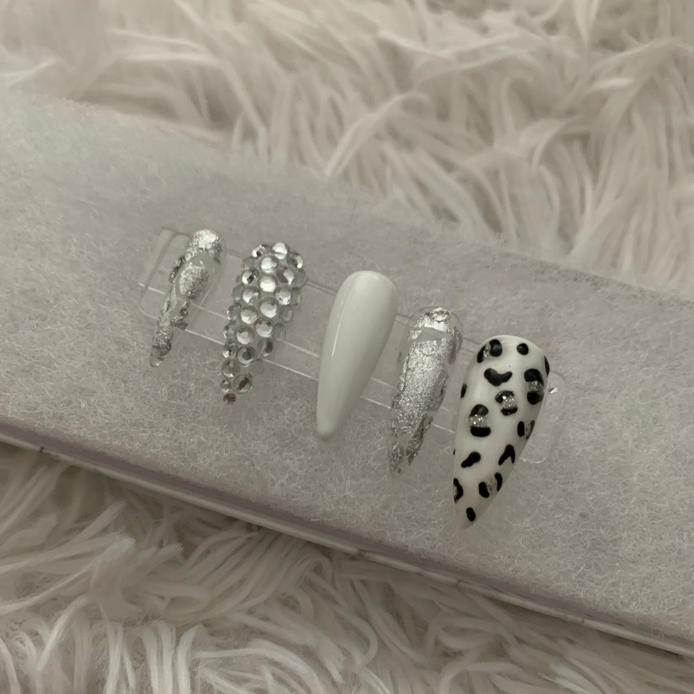 custom press on nails - Picture 4 of 8
